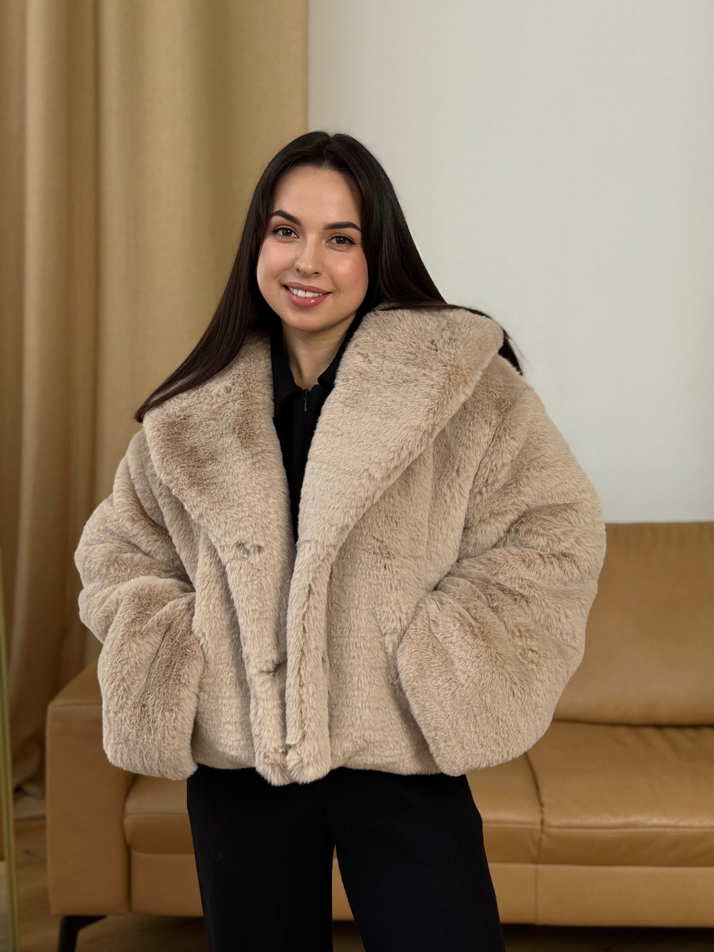 Шубка з м’якого екохутра