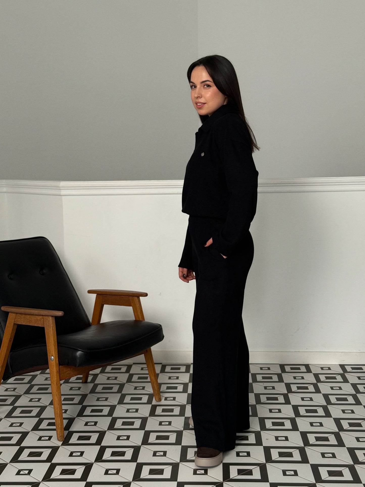 Трикотажний костюм з пуловером на блискавці