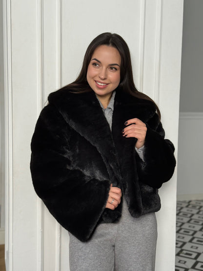 Шубка з м’якого екохутра