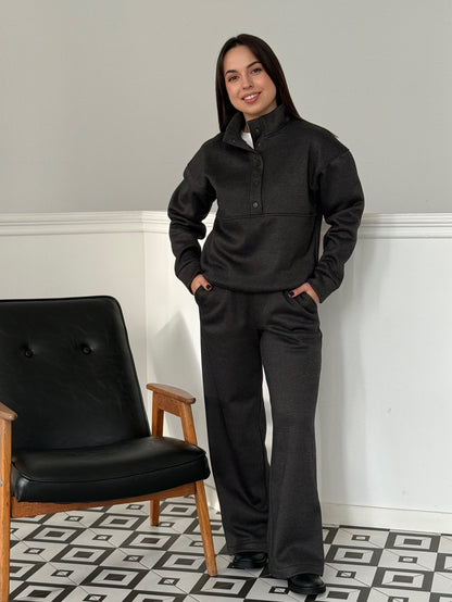 Трикотажний костюм на велюрі