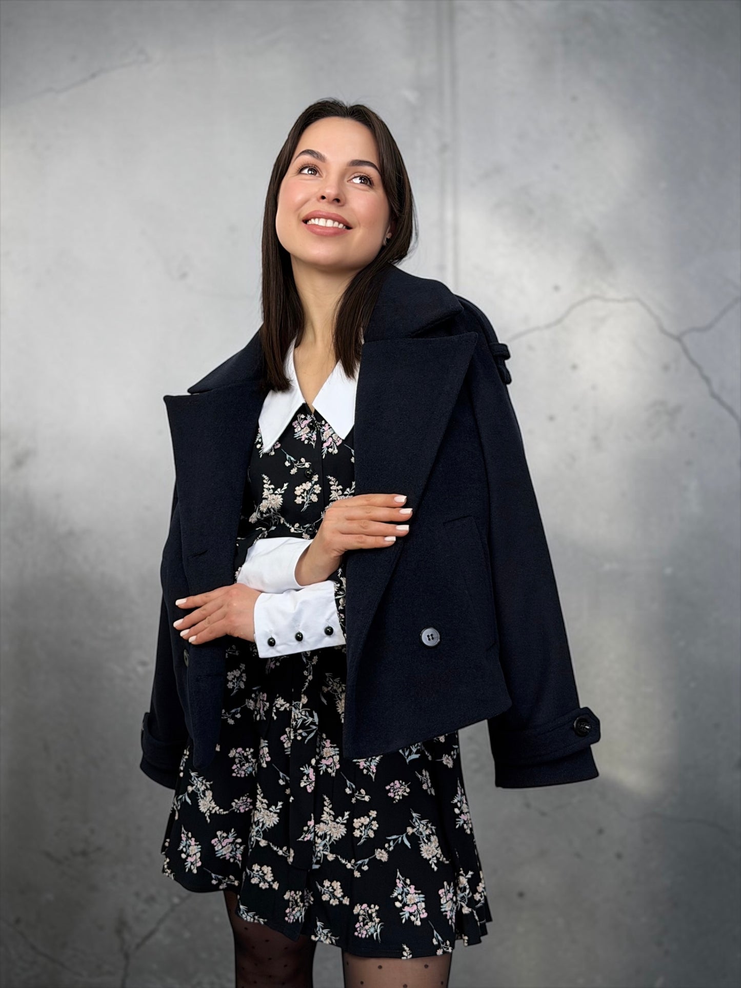 Сукня з контрастним коміром